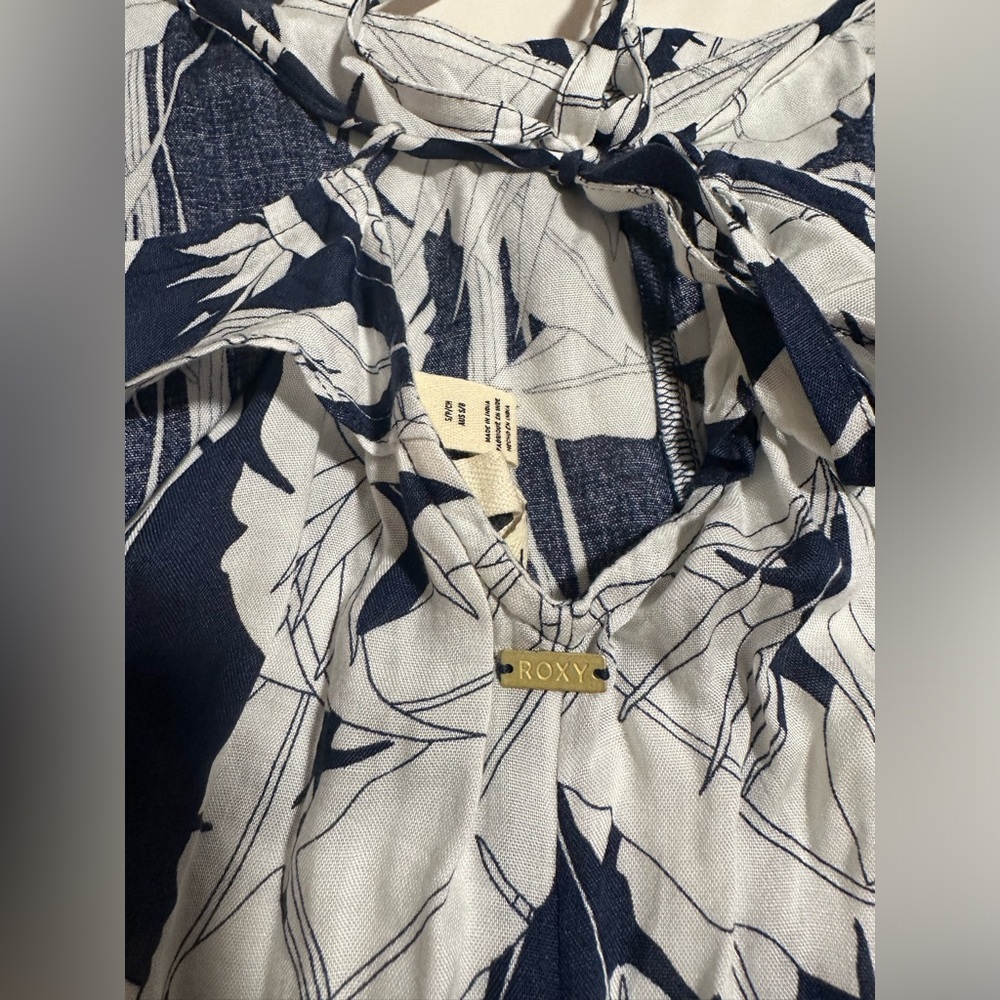 Roxy Palm Leaves Jumpsuit Size Small🌴 - Picture 9 of 15